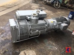 Bơm hút chân không vòng dầu cũ Ulvac hoạt động tốt
