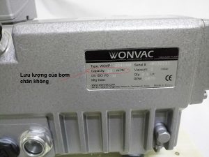 Lưu lượng bơm được thể hiện trên tem bơm