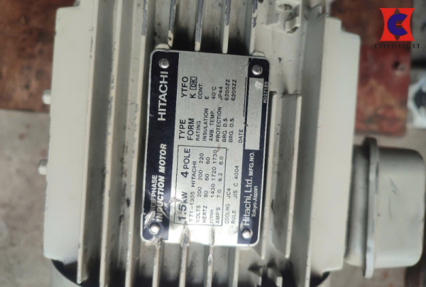 Bơm hút chân không cũ Hitachi GDH-802